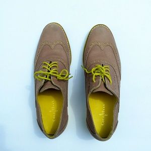Cole Haan Oxford Wingtip Beige & Neon Yellow. 7.5